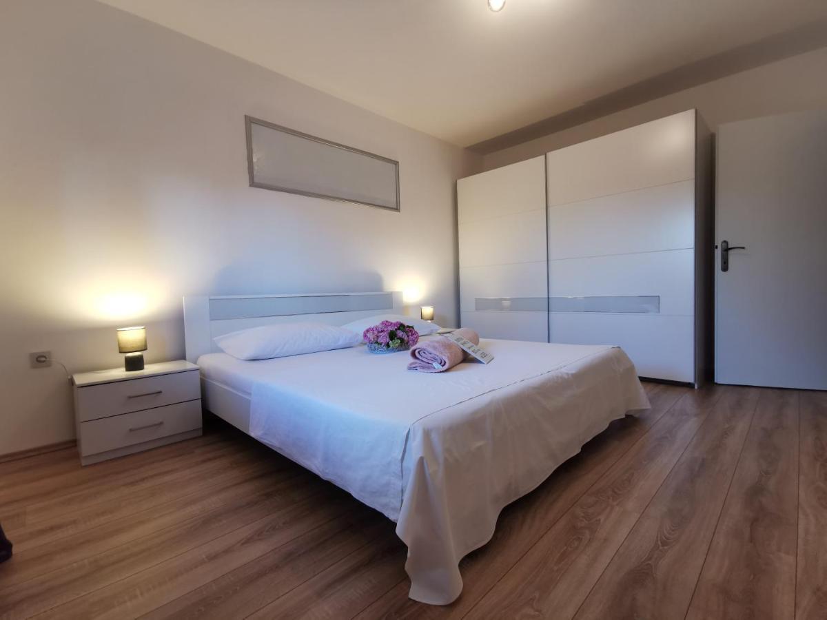 Apartment Leona Спліт Екстер'єр фото